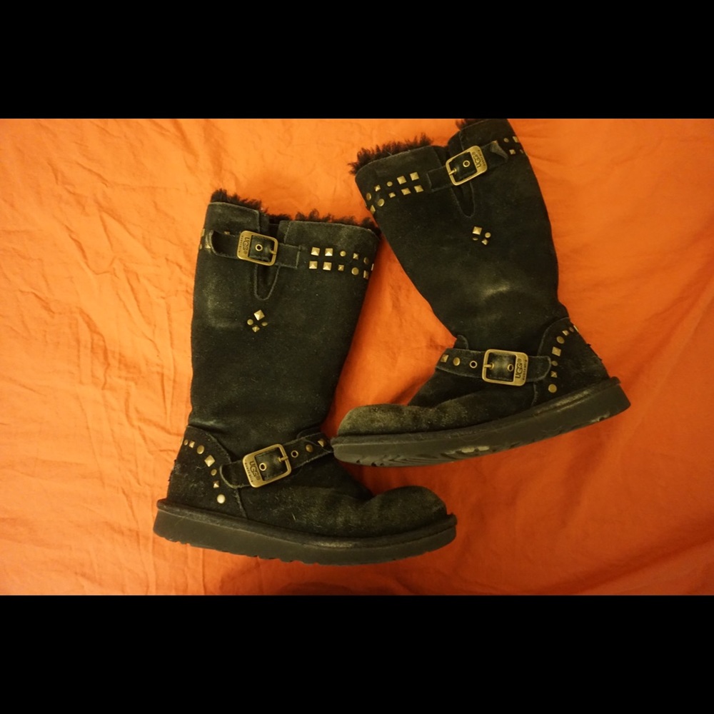 Girls UGG boots.